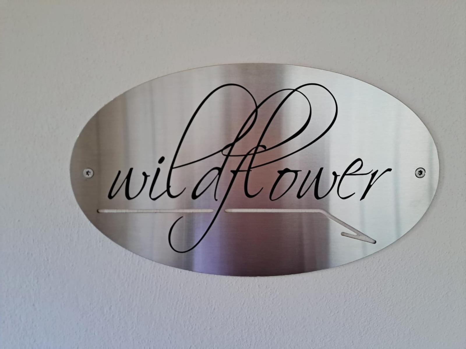 Apartment Wildflower In Privatvilla Im Herzen Merans Eksteriør billede