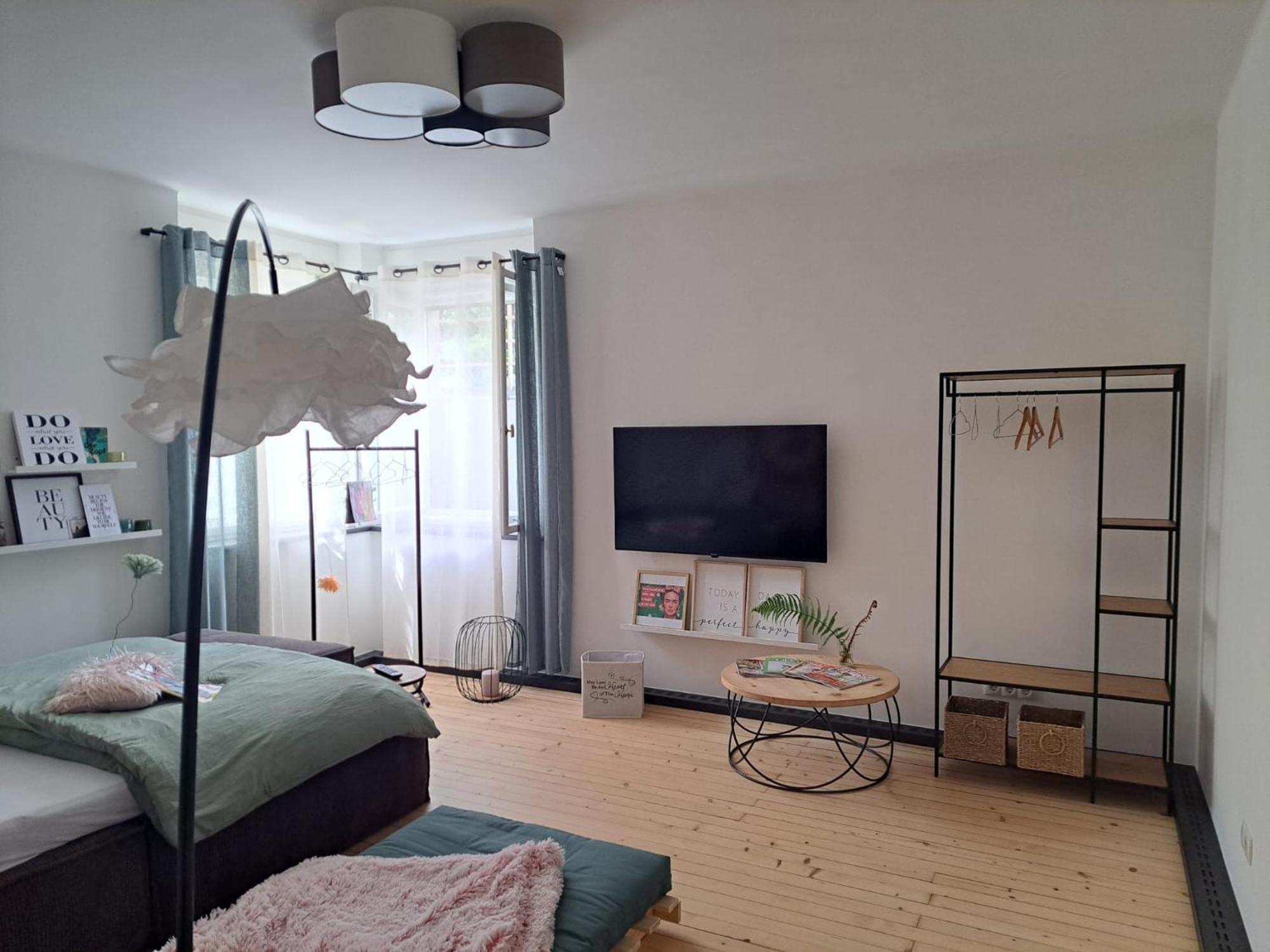 Apartment Wildflower In Privatvilla Im Herzen Merans Eksteriør billede